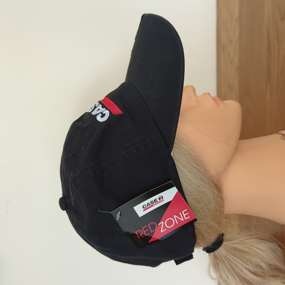 Dry fit Nike golf polo shirt and baseball cap - Picture 5 of 10